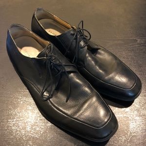 Floresheim Black Leather Oxford Lace-Ups